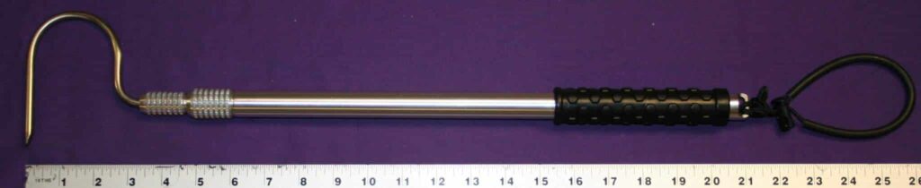 Telescoping snake hook closed
